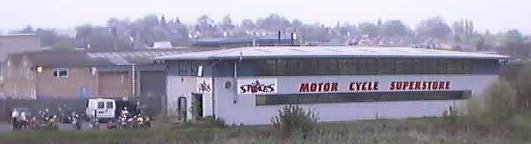 shop.jpg (11923 bytes)